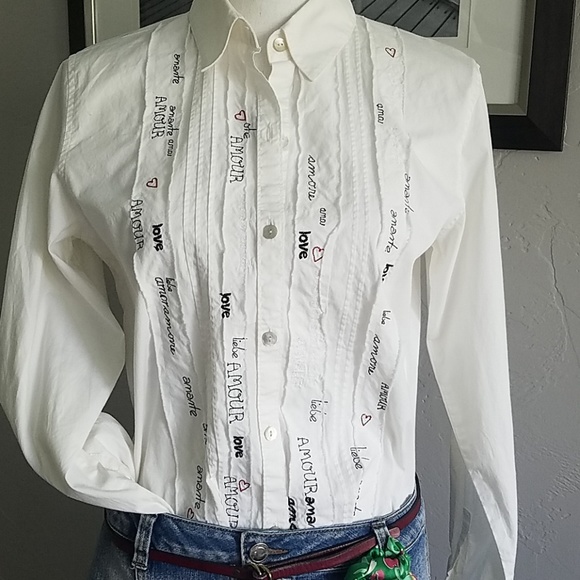 Chico's Tops - 🎈Chicos Unique LOVE BLOUSE